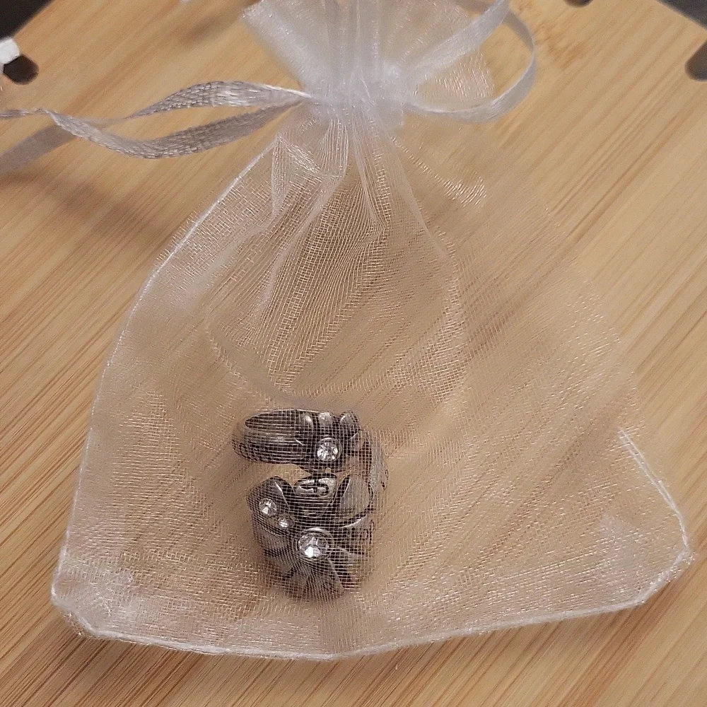 Beautiful Pewter Double Flower Rhinestone Adjustable Ring